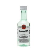 Garcias - Vinhos e Bebidas Espirituosas - RUM BACARDI CARTA BLANCA 5CL PET MINIATURA 1 Thumb