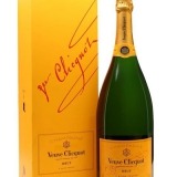 Garcias - Vinhos e Bebidas Espirituosas - CHAMPAGNE VEUVE CLICQUOT BRUT MAGNUM 1,5L 1 Thumb