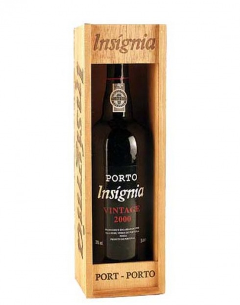 Garcias - Vinhos e Bebidas Espirituosas - VINHO PORTO INSIGNIA VINT.2000 CX.MAD. 1 Imagem Zoom