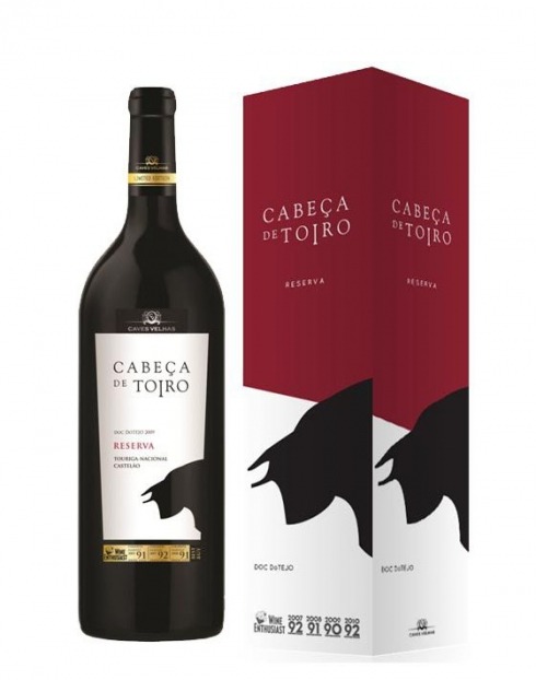 Garcias - Vinhos e Bebidas Espirituosas - VINHO CABEÇA DE TOIRO RIBATEJO RESERVA TINTO 2014 C/ CX 1,5L 1